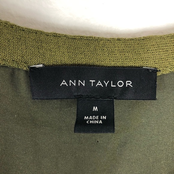 Ann Taylor Lace Sweater Dress V Neck Retro Ruffle Cuff Knee Length Knit 60's - Picture 4 of 4